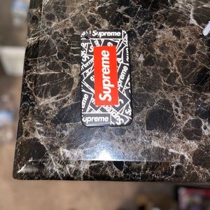 Supreme iPhone 7 case